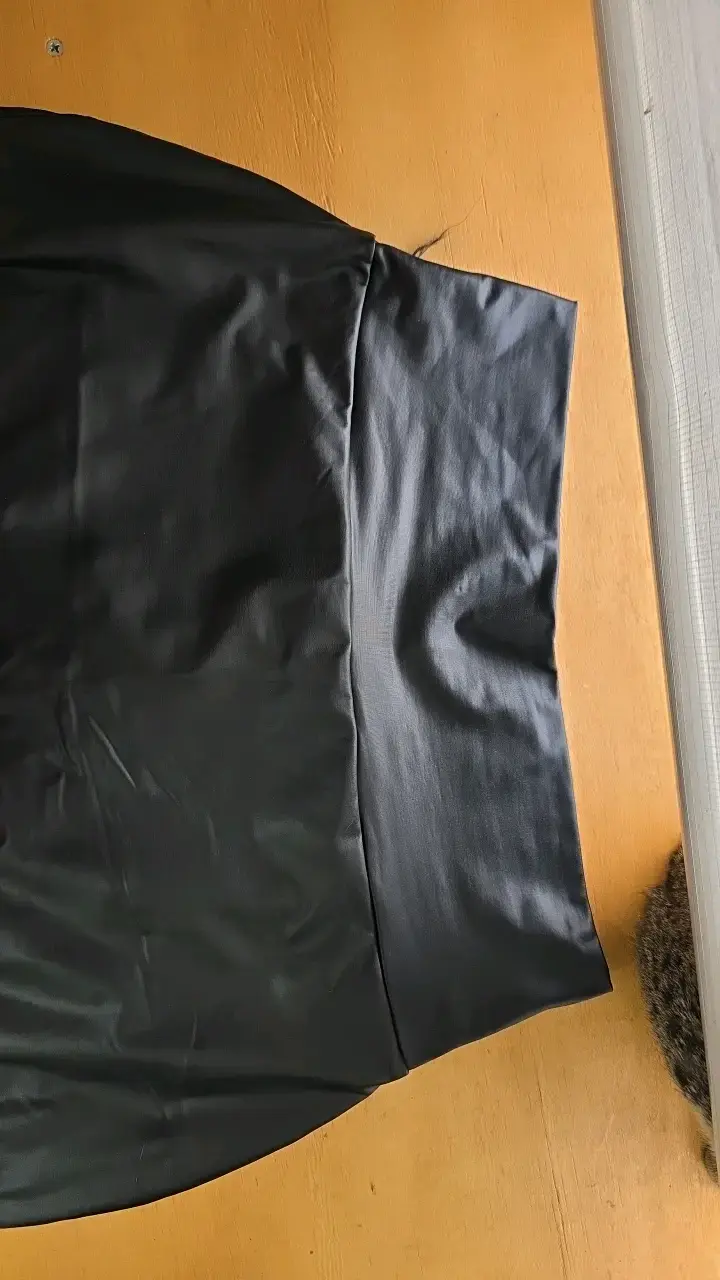 Falda negra de cintura alta para mujer - 3