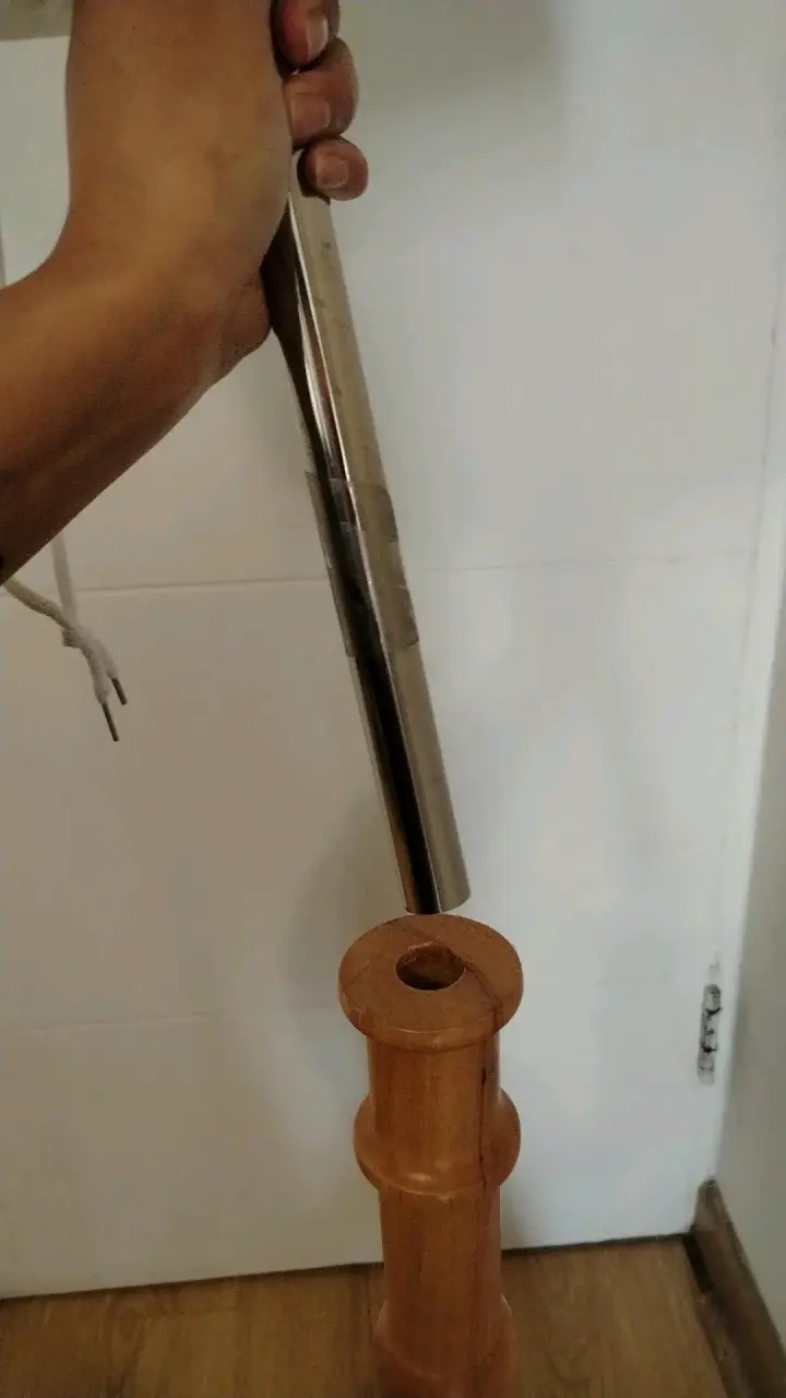Maniquí de Costura con Base de Madera - 1