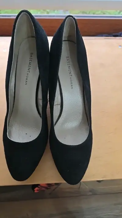 Zapatos de cuña negros Basement Woman - miniatura 1