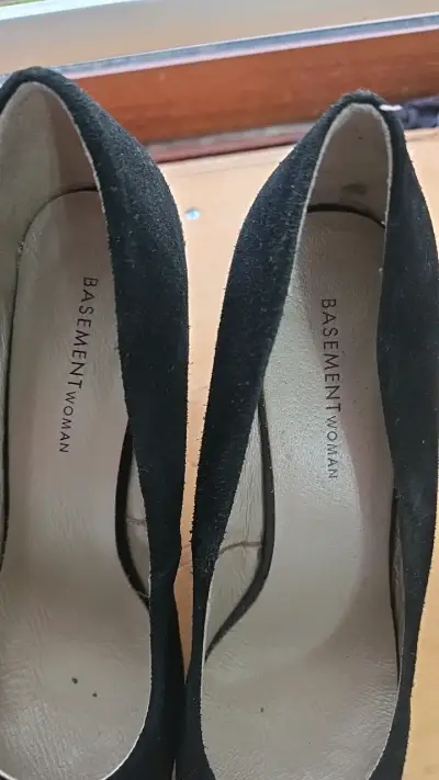 Zapatos de cuña negros Basement Woman - miniatura 4