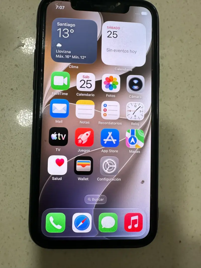 iPhone 11 Pro en buen estado - 6