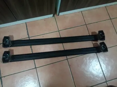 Barras portaequipaje Thule para auto - miniatura 2