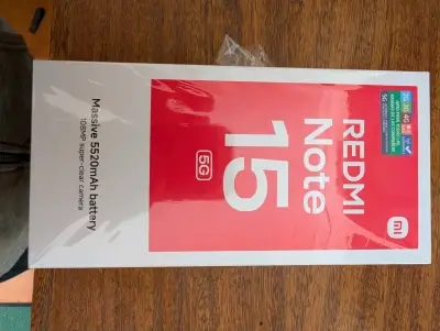 Smartphone Xiaomi con HyperOS y funda Redmi - miniatura 4