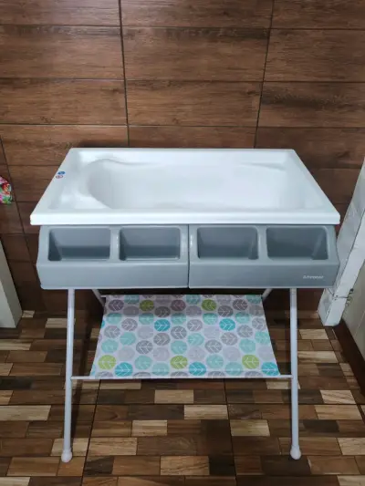 Bañera cambiador para bebé con diseño de hojas - miniatura 5