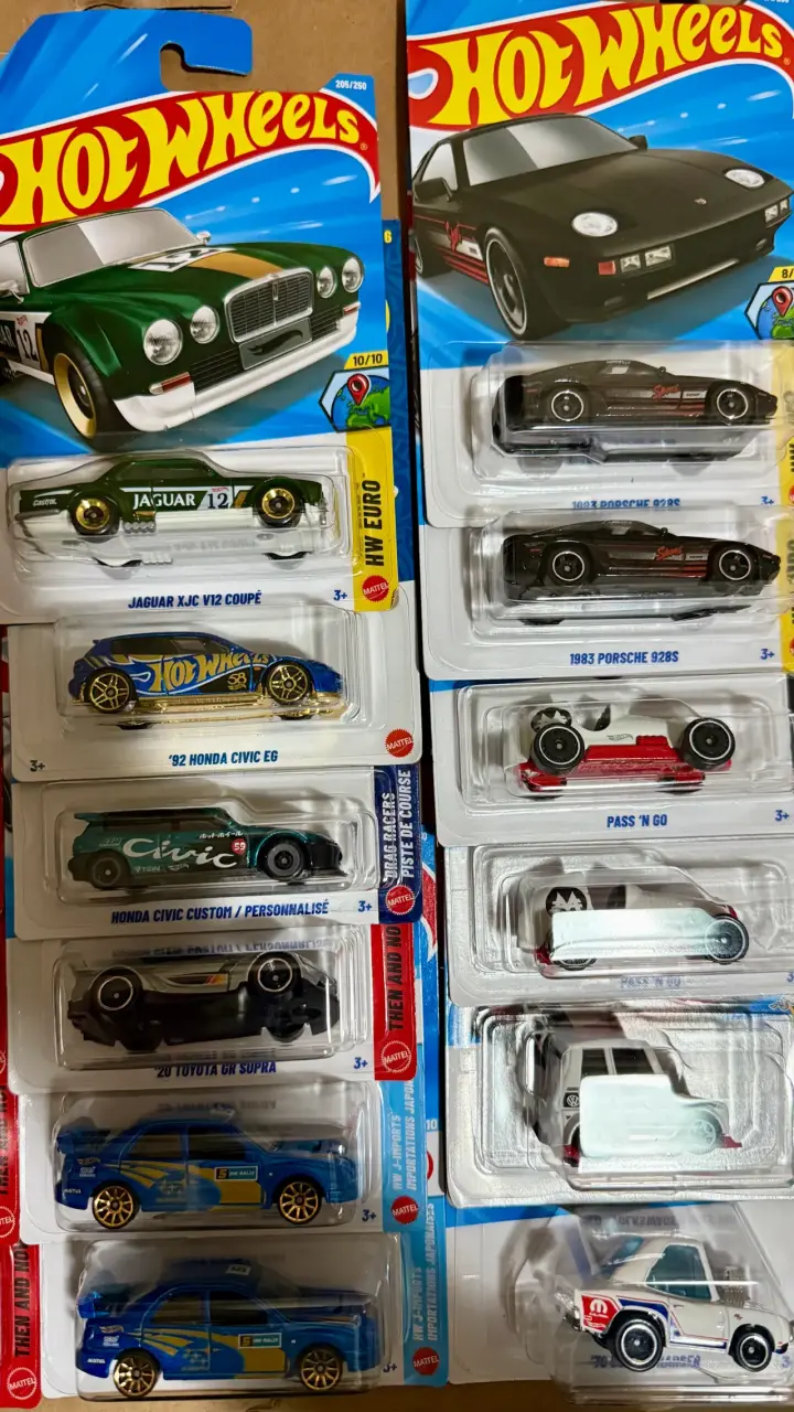 Set de autos Hot Wheels - 3