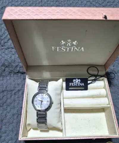 Reloj Festina dorado con caja original - miniatura 4