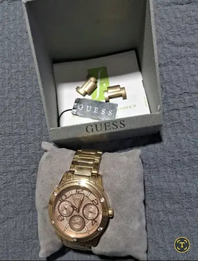 Reloj Guess dorado para hombre con caja original - miniatura 2