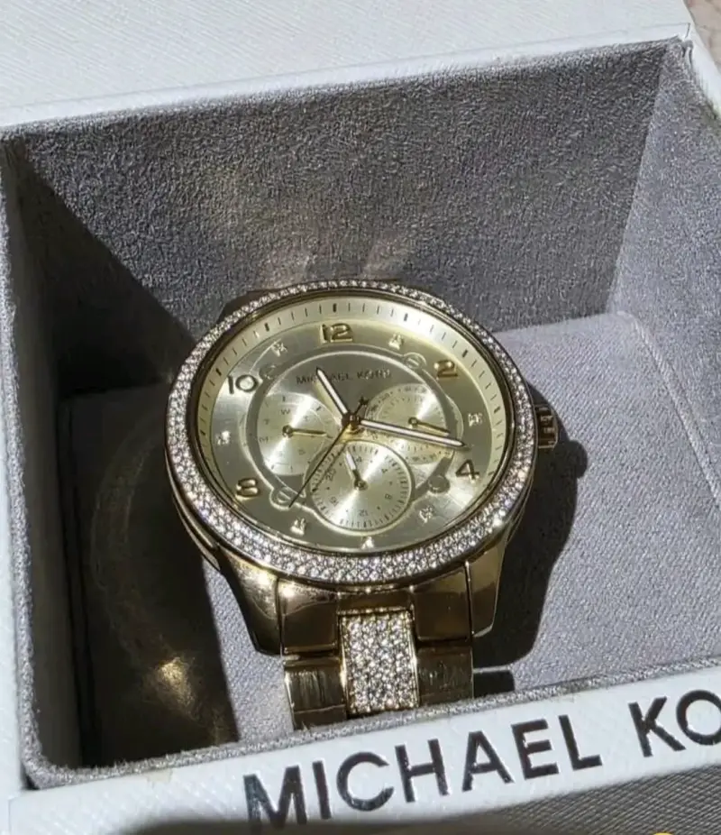 Reloj Guess dorado para hombre con caja original - 3