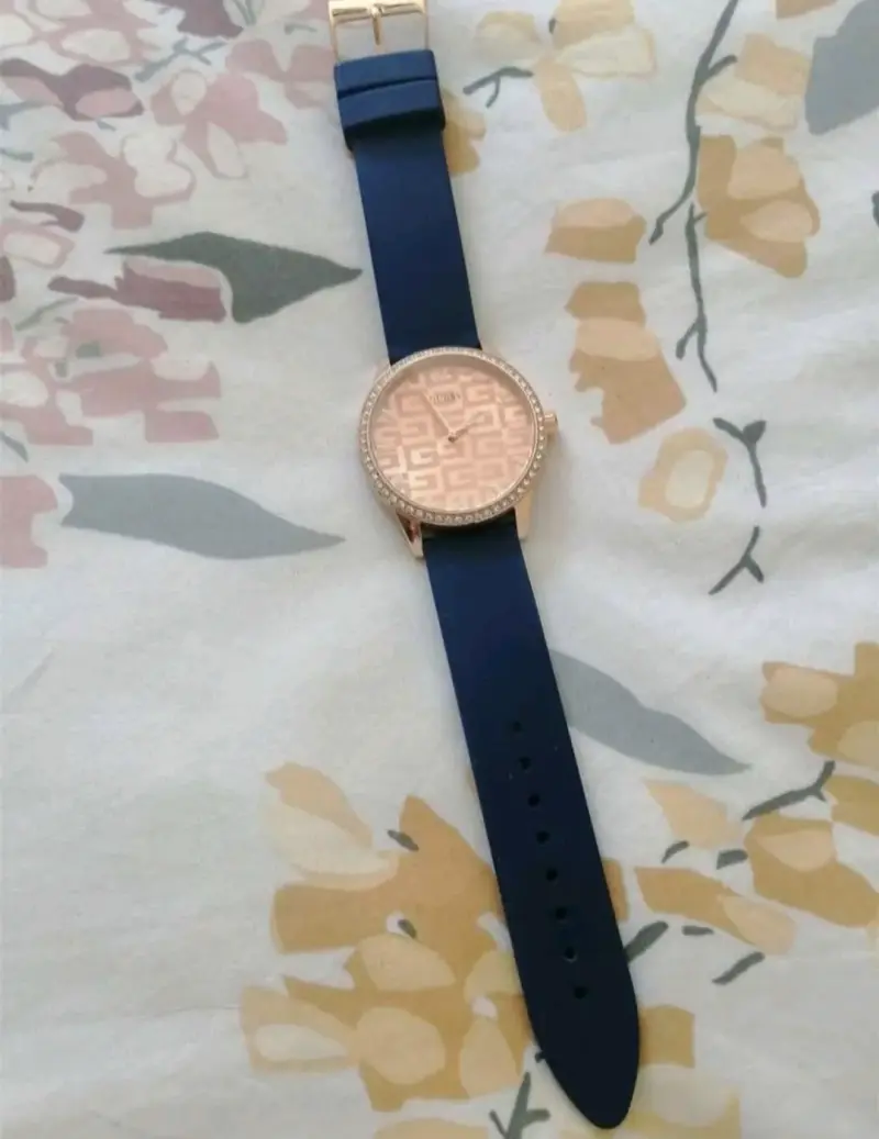 Reloj Guess dorado para hombre con caja original - 4