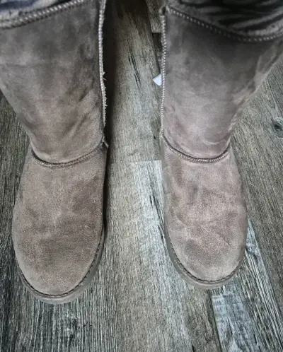 Botas de gamuza beige con lazo decorativo - miniatura 2