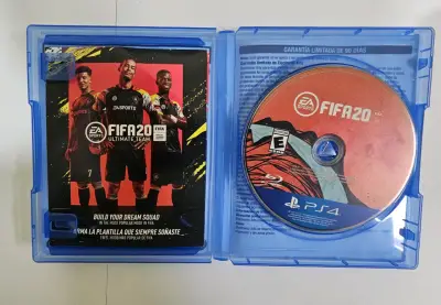 Juego FIFA 20 para PS4 en buen estado - miniatura 2