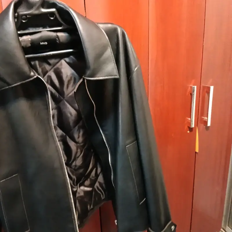 Chaqueta de cuero negra MNG para mujer - 4