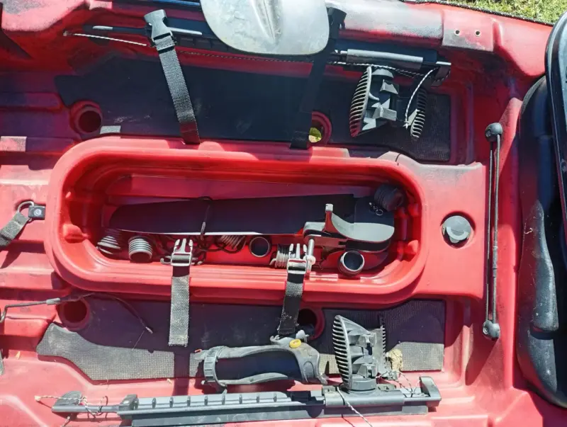 Kayak de pesca rojo con remo incluido - 2