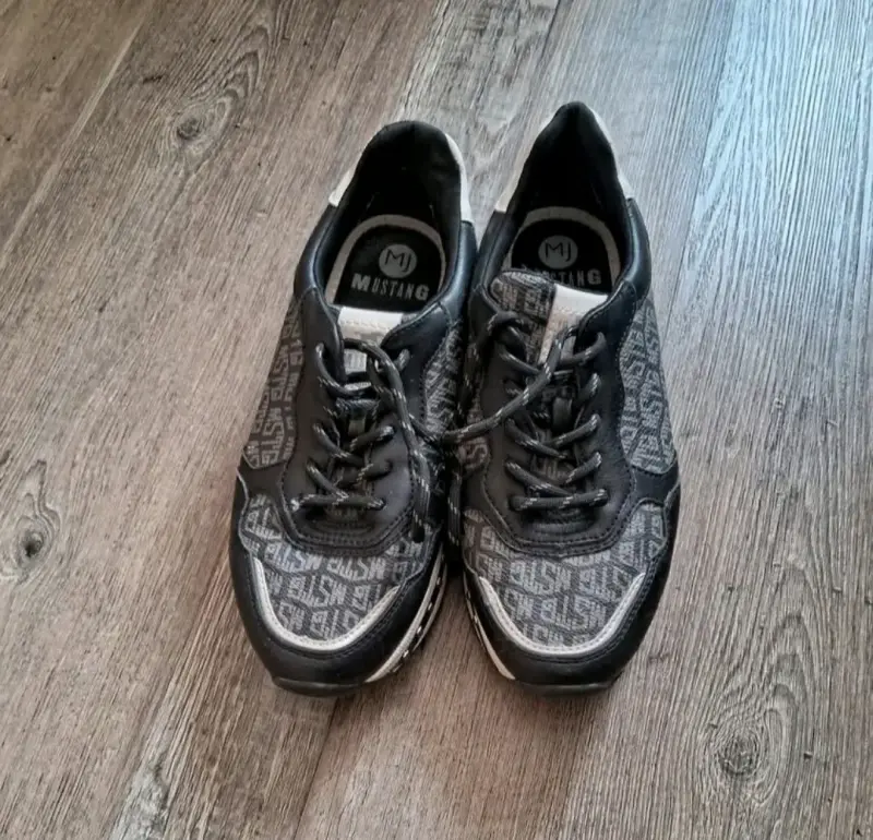 Zapatillas deportivas Mustang negras para hombre
