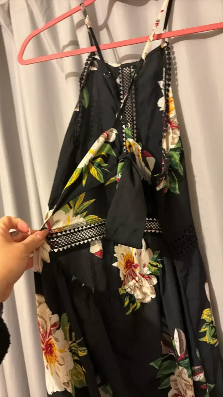 Vestido largo floral negro con tirantes - 2