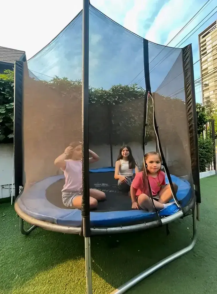 Trampolín con red de seguridad para niños - 2