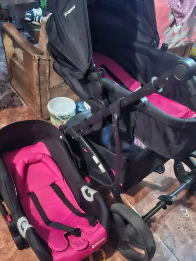 Coche de bebé con silla de auto Bebesit rosa - miniatura 2