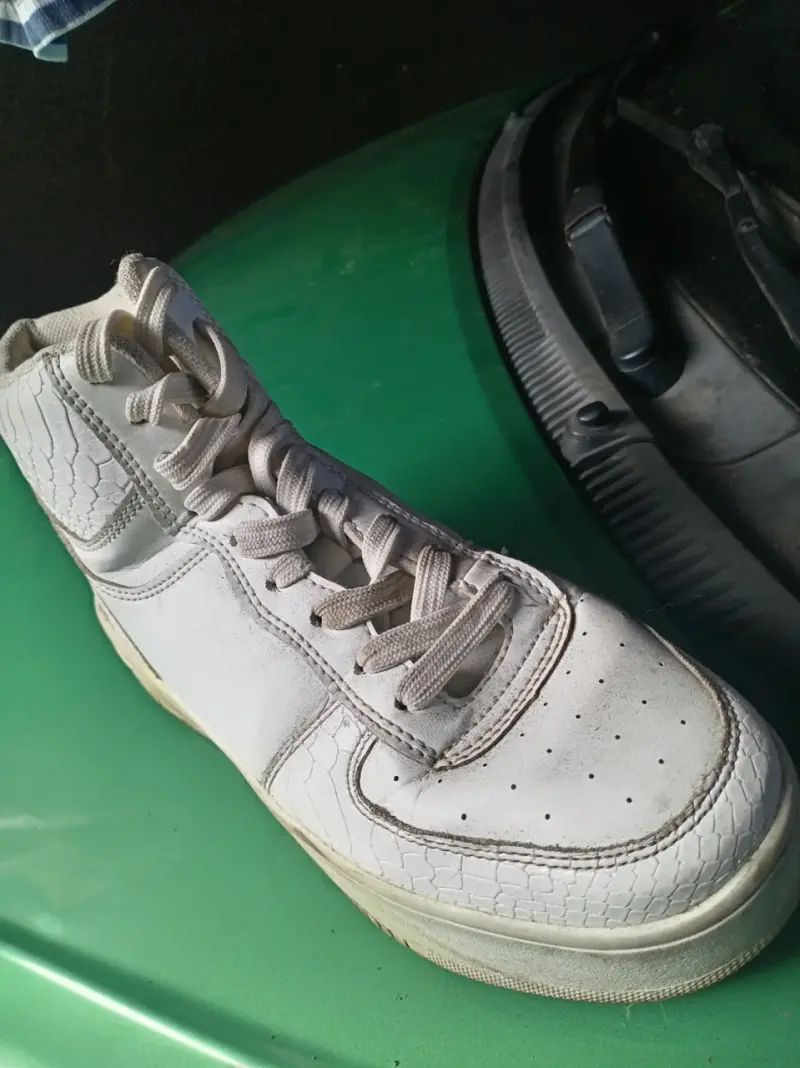 Zapatillas deportivas blancas de caña alta - 2