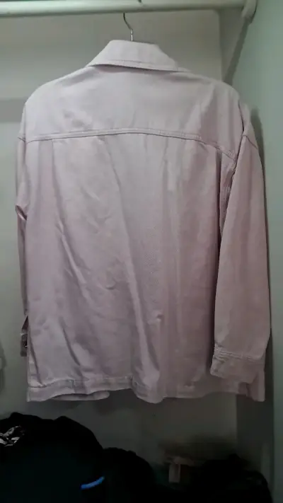Chaqueta rosa de mezclilla con bolsillos - miniatura 2