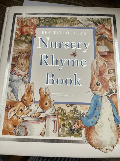 Libro de rimas infantiles de Beatrix Potter - miniatura 1