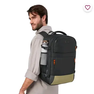 Mochila negra con compartimentos múltiples - miniatura 1