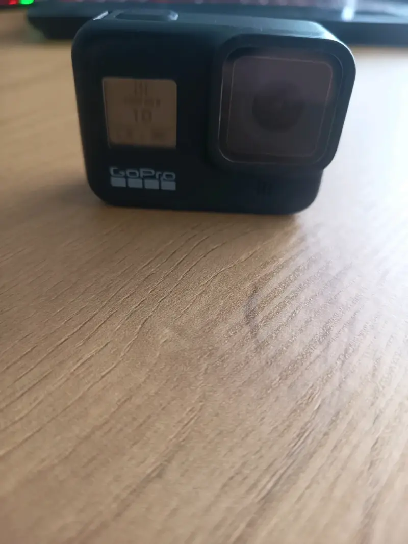 Cámara  GoPro 8 con soporte - 2