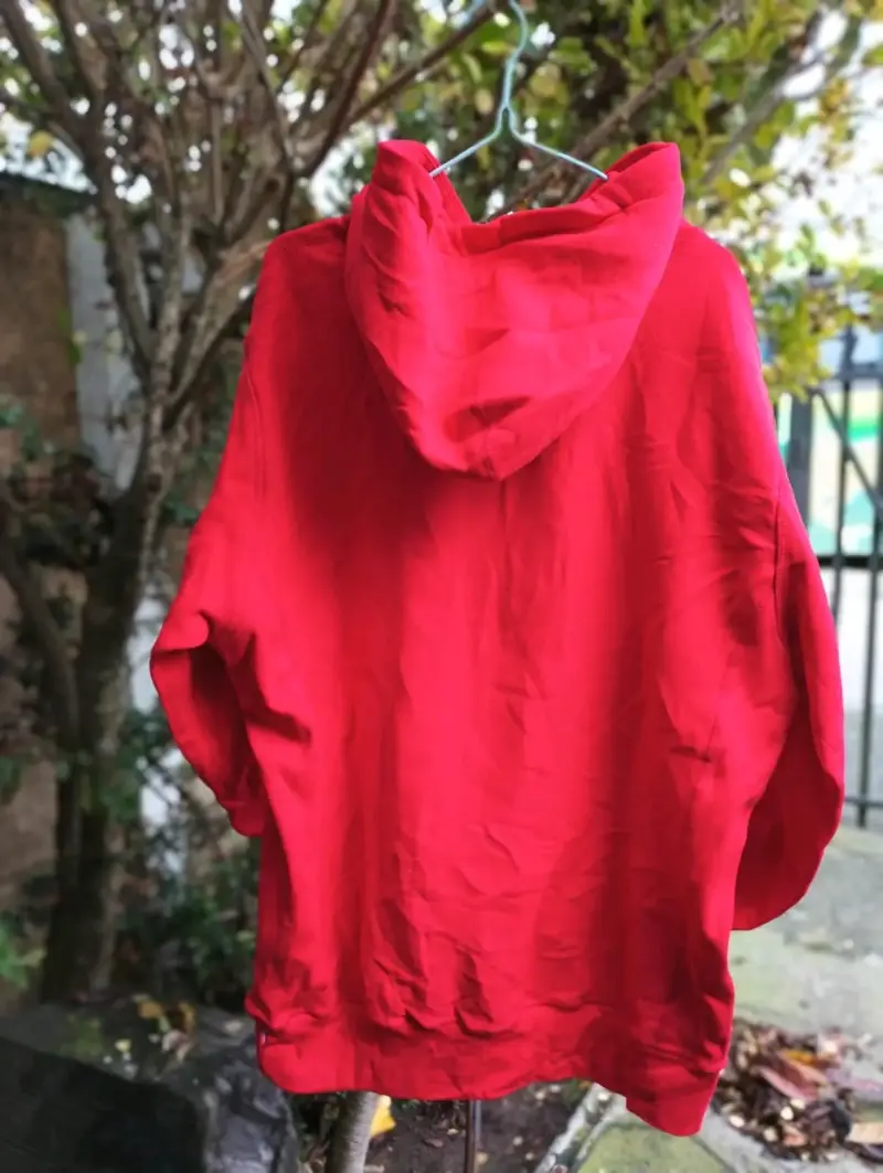 Polerón con capucha rojo Supreme - 3