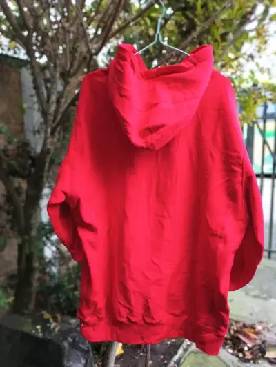 Polerón con capucha rojo Supreme - miniatura 3