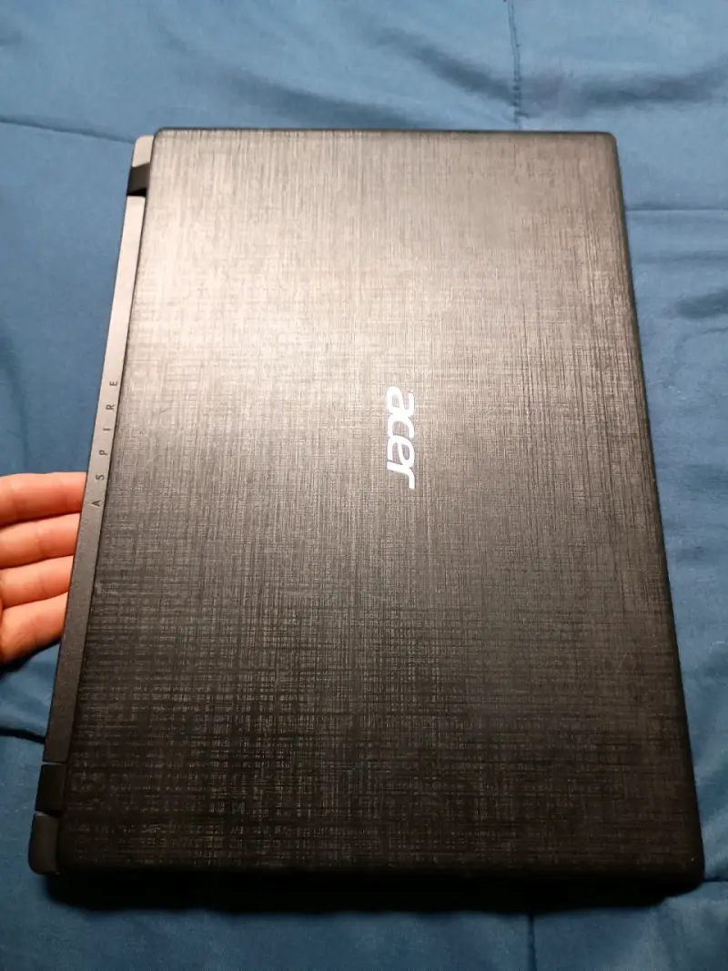 Laptop Acer Aspire con procesador Intel - 3