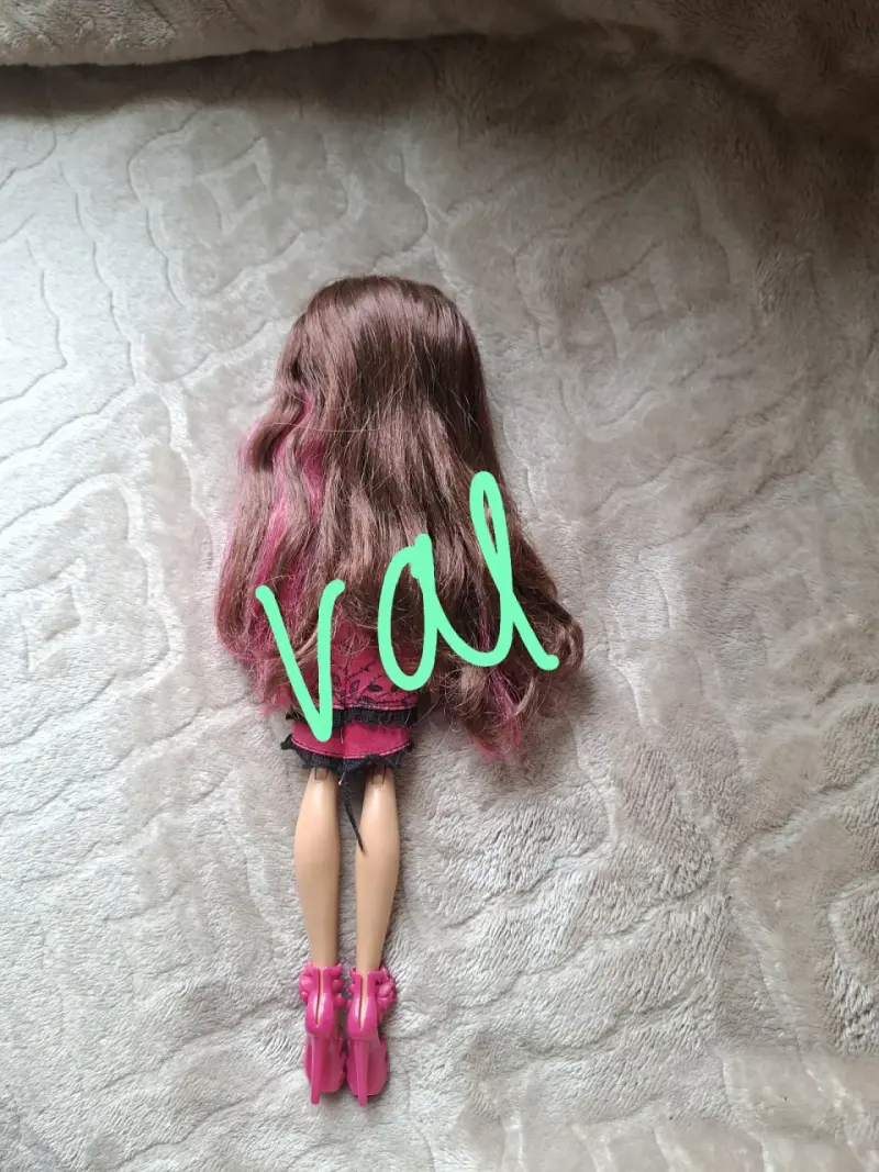 Muñeca ever after high - 2