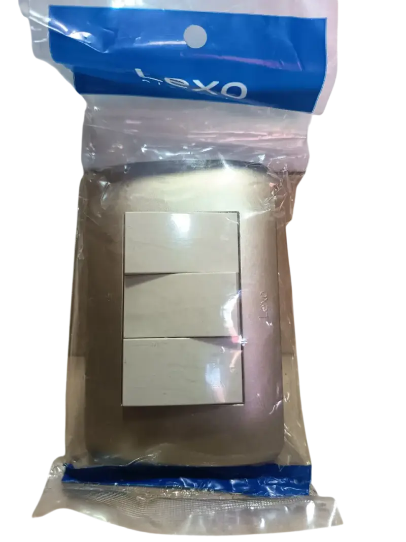 Interruptor Triple 9/32 Beige Titanio Lexo - 1