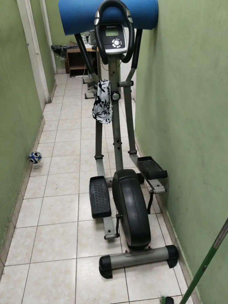 Máquina elíptica para ejercicio en casa - 2