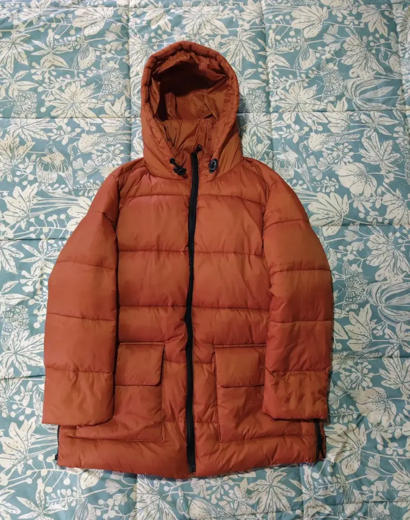 Chaqueta acolchada naranja con capucha - 2