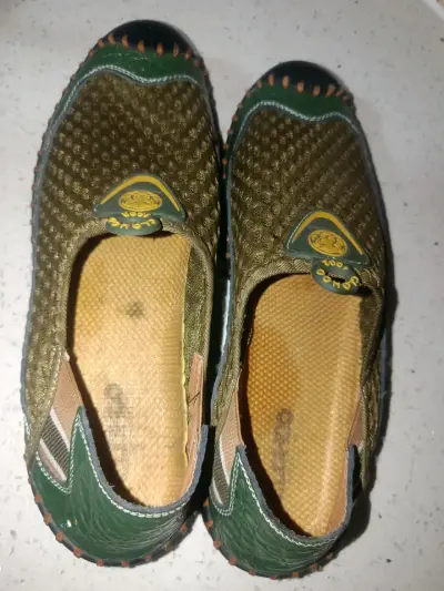 Zapatos mocasines verdes de cuero para hombre - miniatura 4