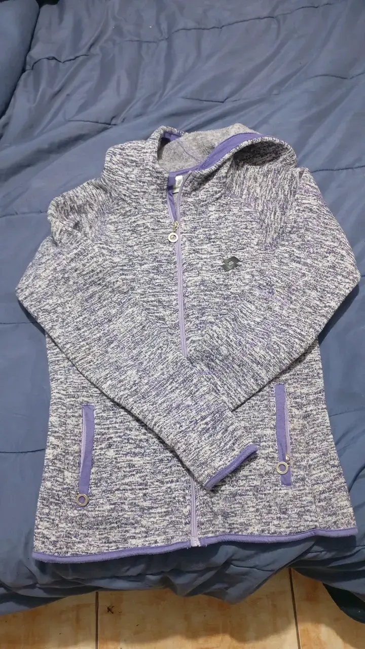 Chaqueta deportiva moragris con capucha para mujer