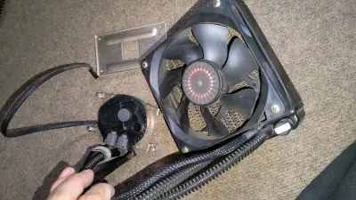 Radiador de refrigeración líquida para PC - miniatura 3