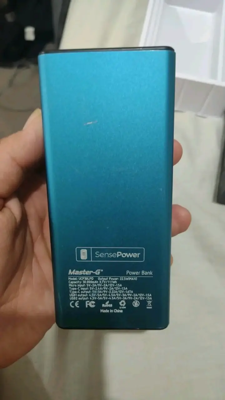 Cargador portátil de alta capacidad con múltiples puertos - 3