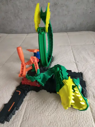 Pista de juego Hot Wheels Tiburón Ataque - miniatura 3