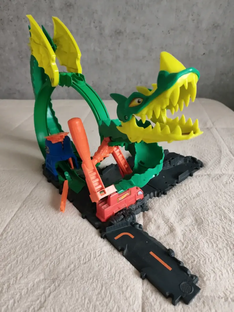 Pista de juego Hot Wheels Tiburón Ataque - 4