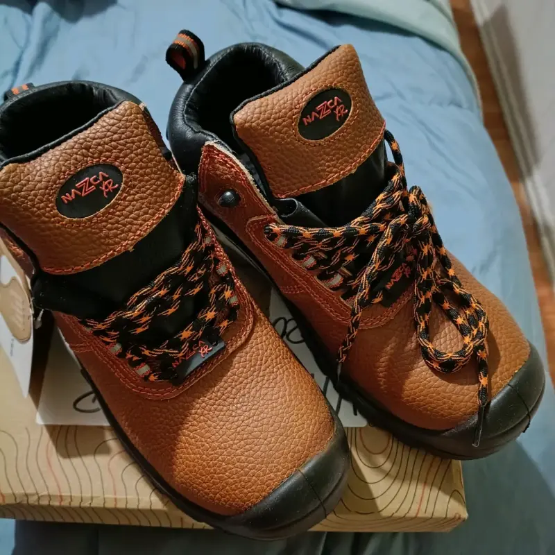 Botas de seguridad Nuevas N-38. $15.000 c/p. - 2