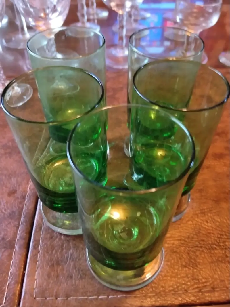 Set de 5 vasos verdes bicolor de cristal yungay - 1