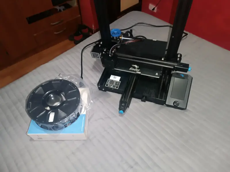 Impresora 3D Creality Ender-3 V2 con filamentos - 5