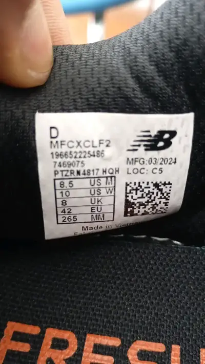 Zapatillas deportivas naranjas FuelCell - miniatura 3