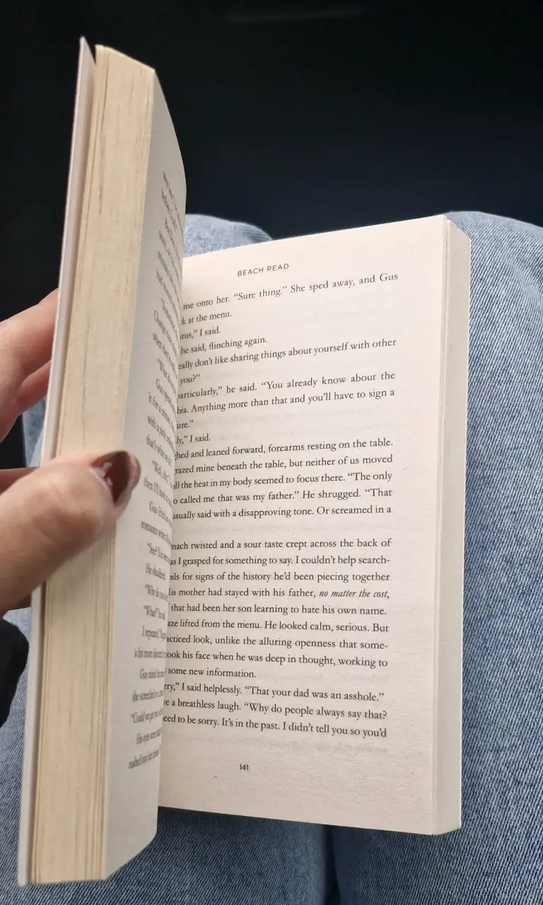 Libro 'Beach Read' de Emily Henry - 6
