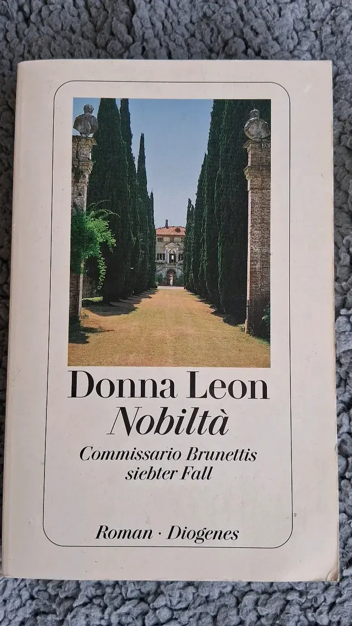 Libro 'Nobiltà' de Donna Leon en alemán - 1