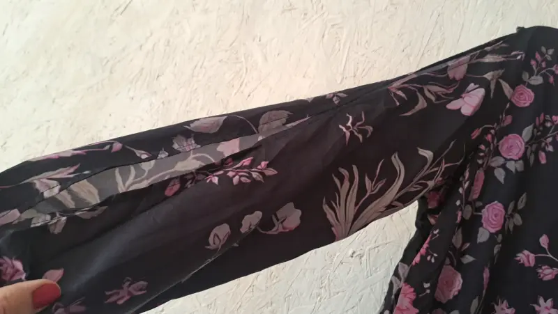 Vestido floral negro y rosa Miss Look - 3