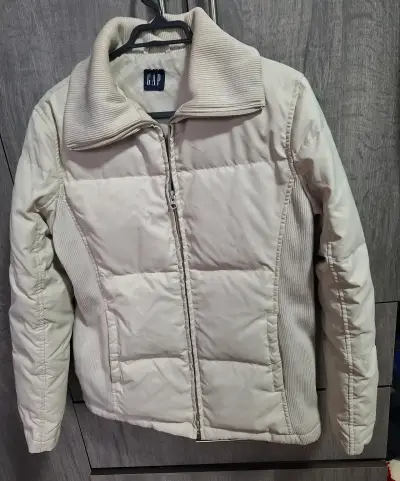 Chaqueta acolchada beige para mujer GAP - miniatura 1