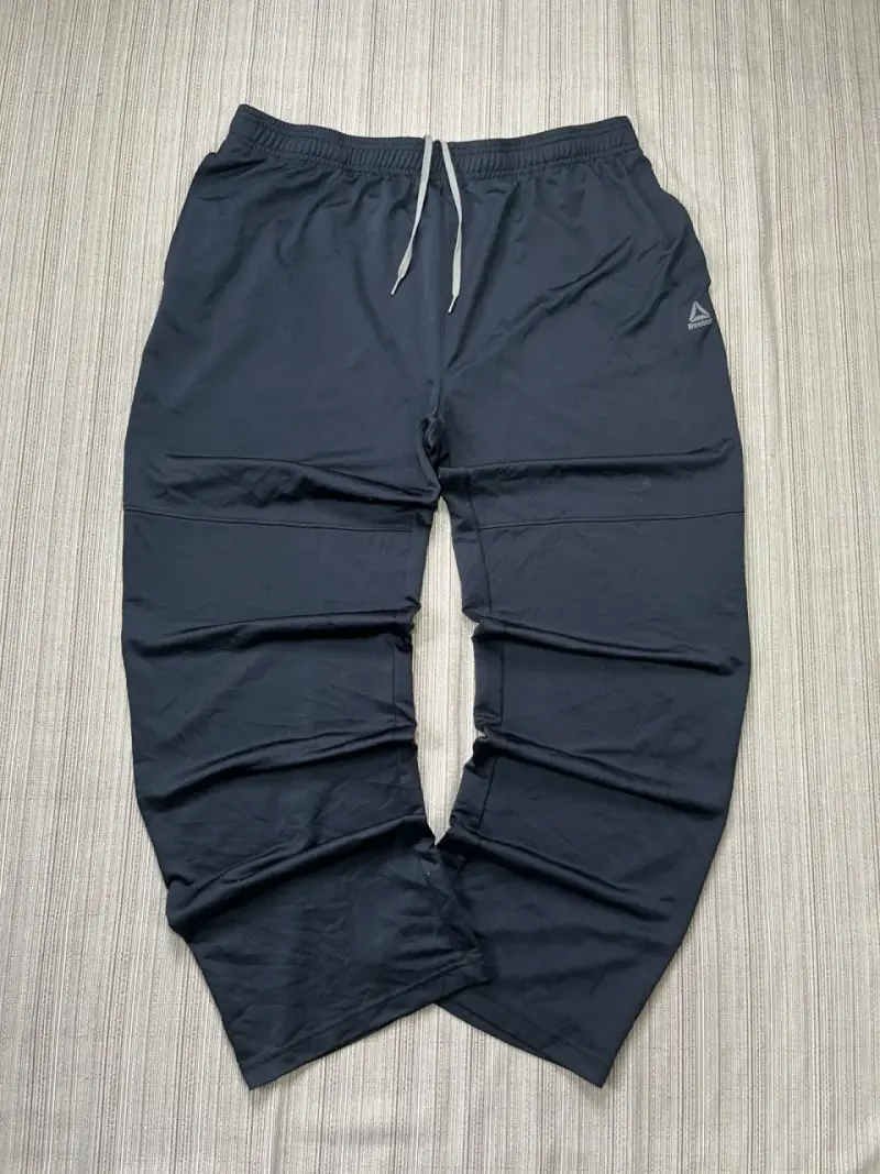 Pantalones deportivos Reebok negros para hombre - 1