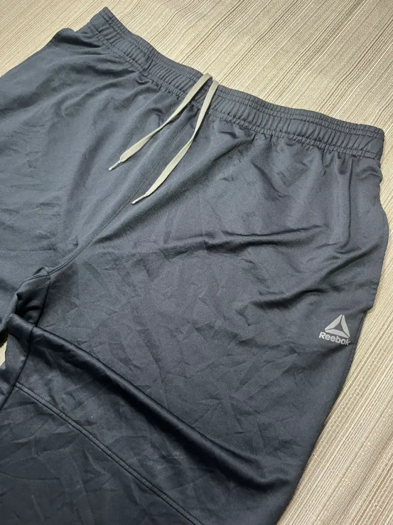 Pantalones deportivos Reebok negros para hombre - 2