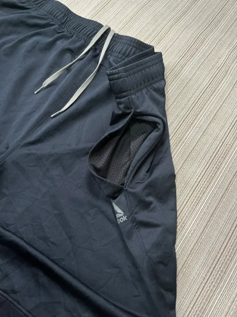 Pantalones deportivos Reebok negros para hombre - 3